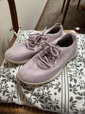 Allbirds Lavender Women's wool Sneaker - Casual Lace-Up Comfort